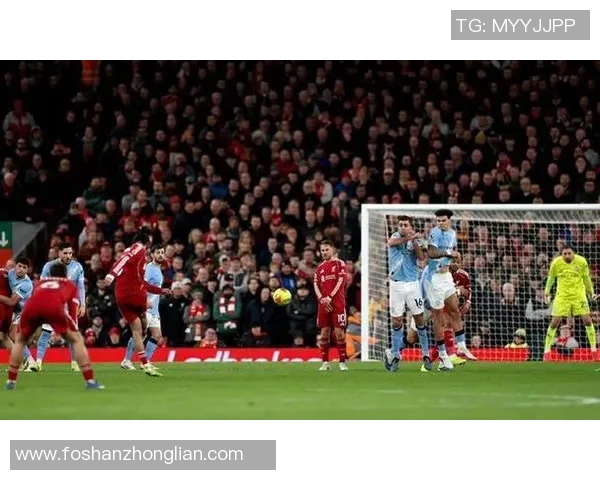 哈德斯菲与阿森纳激战在即谁能在英超赛场上笑到最后 哈德斯菲与阿森纳激战在即谁能在英超赛场上笑到最后