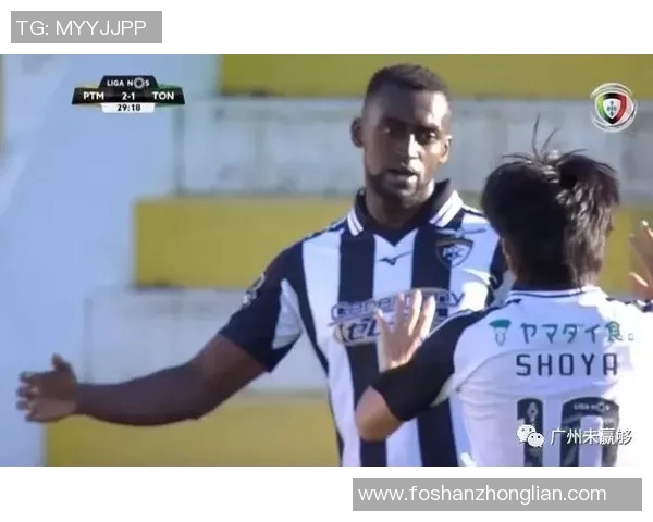 圣马丁与乌拉坎的精彩对决揭示足球战术与团队精神的较量 圣马丁与乌拉坎的精彩对决揭示足球战术与团队精神的较量