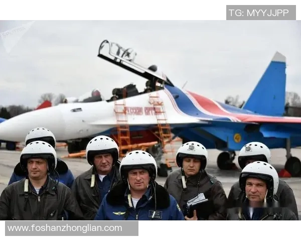 喷气机与凤凰的巅峰对决谁能在天空中翱翔得更高更远