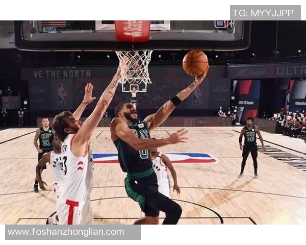 猛龙与勇士激战正酣解说员带你领略精彩瞬间与战术解析