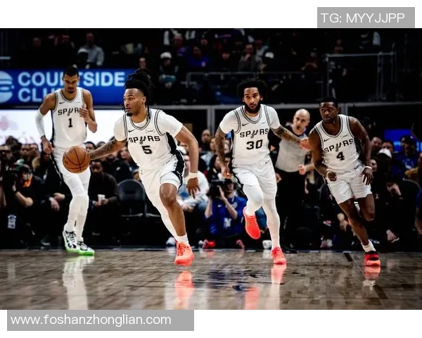 现在观看勇士对阵马刺精彩比赛共同见证篮球盛宴的激情时刻