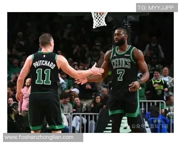 热火与凯尔特人激战正酣精彩瞬间回顾与战术分析 热火与凯尔特人激战正酣精彩瞬间回顾与战术分析