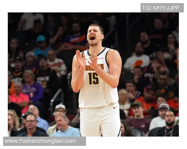 约基奇三双创历史新高掘金队成功锁定西部第一荣耀 约基奇三双创历史新高掘金队成功锁定西部第一荣耀