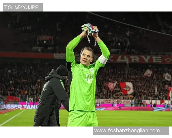 诺伊尔因重伤缺席整个赛季拜仁迅速寻求德赫亚加盟救急