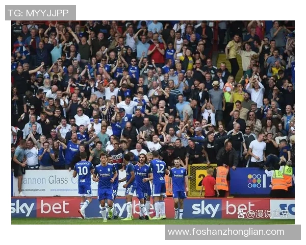 蓝网与勇士激战正酣NBA赛场精彩对决引发球迷热议 蓝网与勇士激战正酣NBA赛场精彩对决引发球迷热议