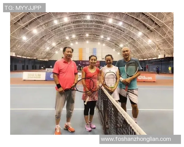 重庆网球队与南京网球队赛后分析力量对比与战术探讨 重庆网球队与南京网球队赛后分析力量对比与战术探讨