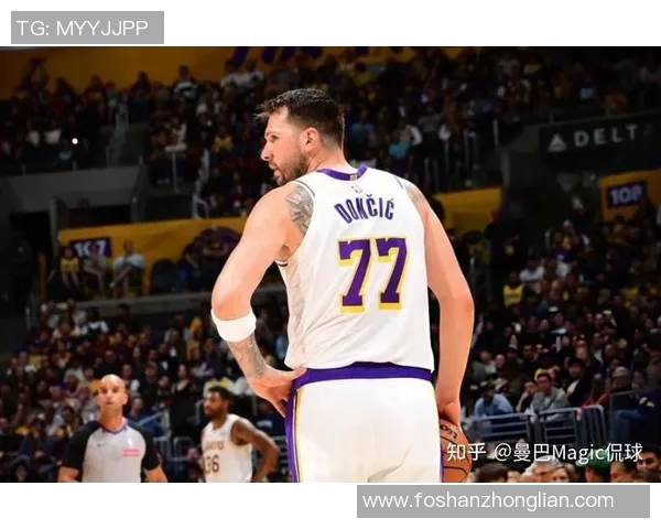 2010年湖人与猛龙的激烈对决回顾及赛季精彩瞬间分析 2010年湖人与猛龙的激烈对决回顾及赛季精彩瞬间分析